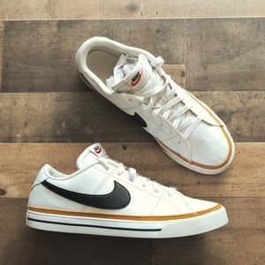 Women’s Nike Court Legacy